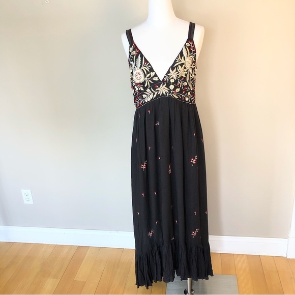ANTHROPOLOGIE Ranna Gill Fiona Black Maxi Dress Red Floral Embroidery Ruffle Hem - Picture 3 of 15